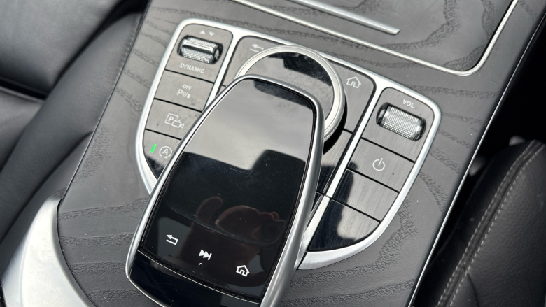 Mercedes-Benz C-Class C220d AMG Line Premium Plus 4dr 9G-Tronic Diesel Saloon